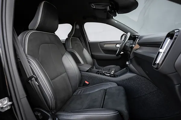 Volvo XC40 T4, foto 17
