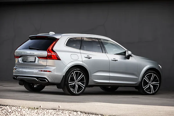 Volvo XC60 T8, foto 6