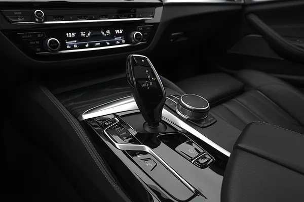 BMW 530E, foto 24