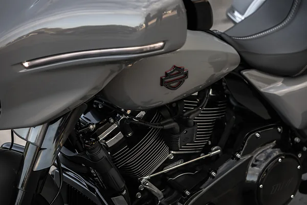 Harley-Davidson Street Glide, foto 16