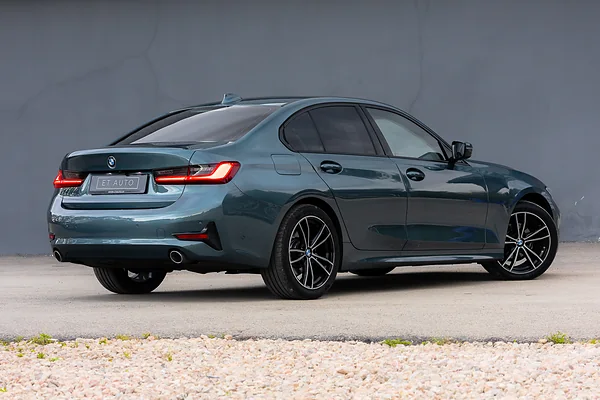 BMW 318d, foto 2