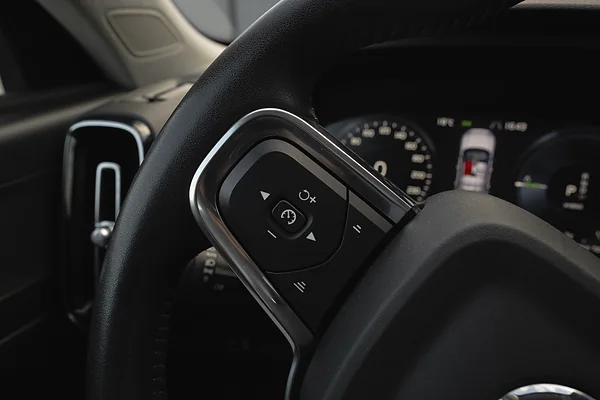 Volvo XC40 T4, foto 20