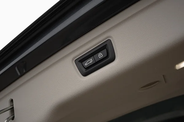 BMW 320e, foto 16