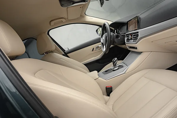 BMW 318d, foto 12