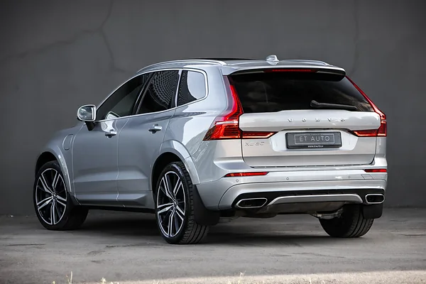 Volvo XC60 T8, foto 10