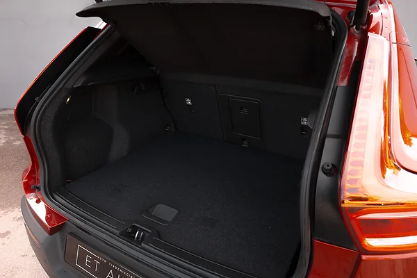 Volvo XC40 T4, foto 15