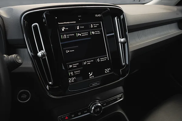 Volvo XC40 T4, foto 19