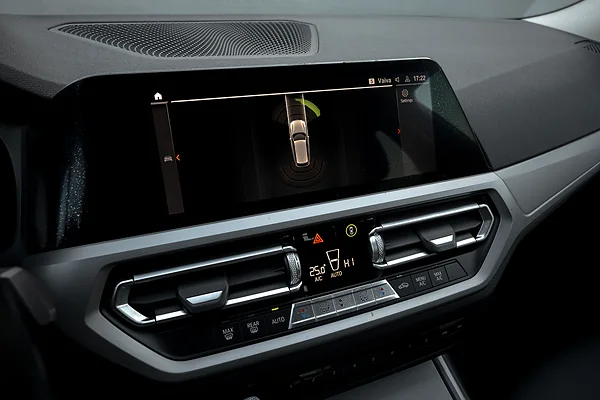 BMW G21, foto 13
