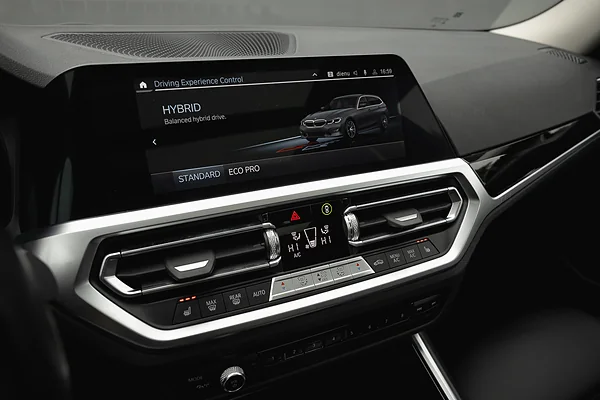 BMW 320e, foto 23