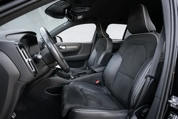 Volvo XC40 T4, foto 23
