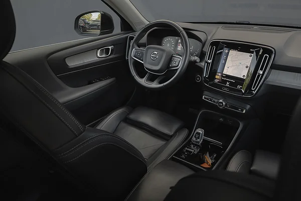 Volvo XC40 T4, foto 10