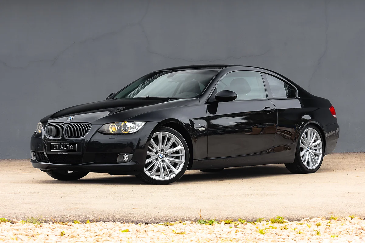 BMW 330d, foto 1