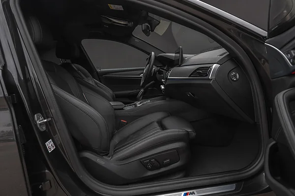 BMW 530E, foto 12