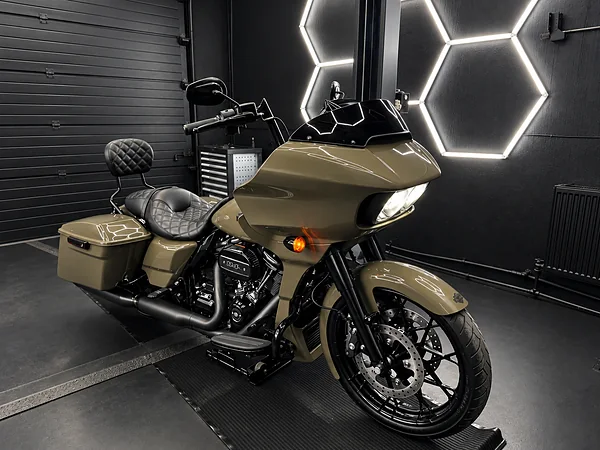 Harley-Davidson Road Glide, foto 2