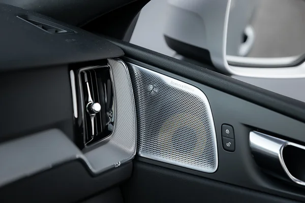 Volvo XC60 T8, foto 34
