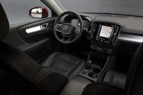 Volvo XC40 T4, foto 10