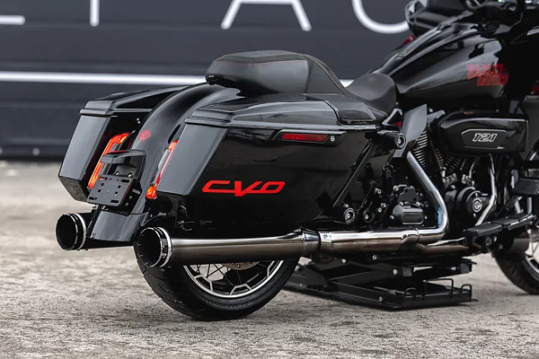 HARLEY-DAVIDSON ROAD GLIDE CVO, foto 19