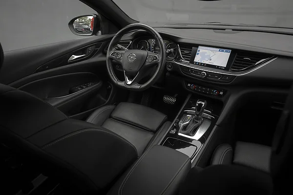 Opel Insignia, foto 10
