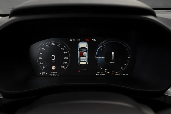 Volvo XC40 T4, foto 18