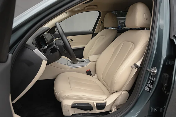 BMW 318d, foto 25