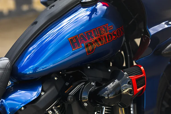 Harley-Davidson Low Rider ST, foto 7