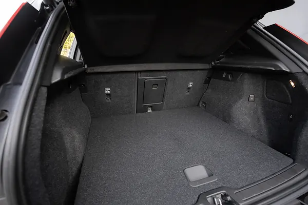 Volvo XC40 T4, foto 19