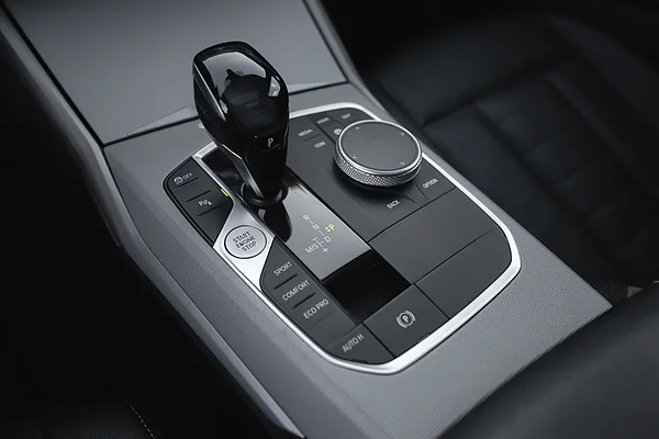 BMW G21, foto 23