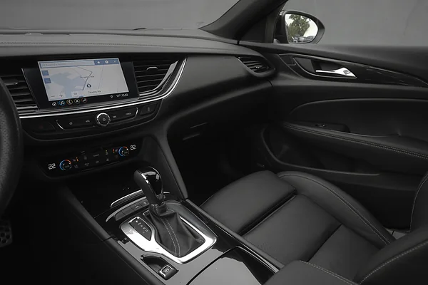 Opel Insignia, foto 11