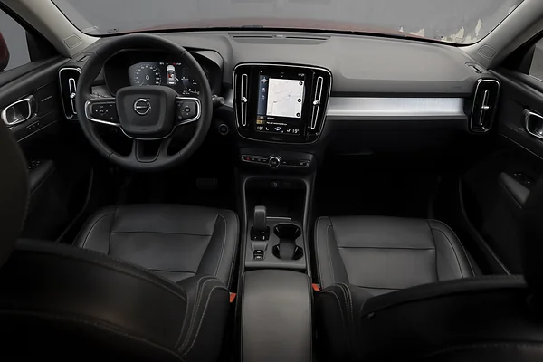 Volvo XC40 T4, foto 9