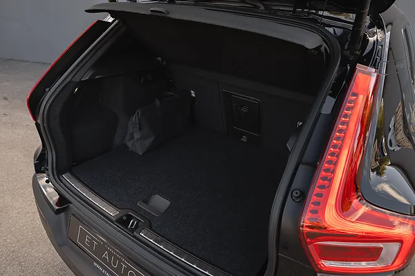 Volvo XC40 T4, foto 15