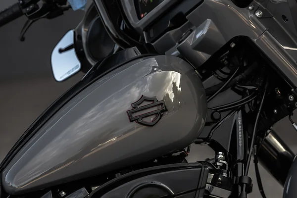 Harley-Davidson Street Glide, foto 13