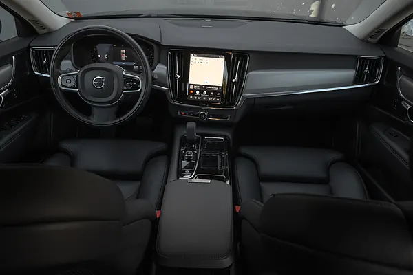 Volvo V90 T6, foto 27