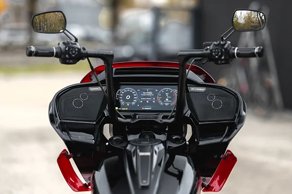 HARLEY-DAVIDSON ROAD GLIDE CVO, foto 14