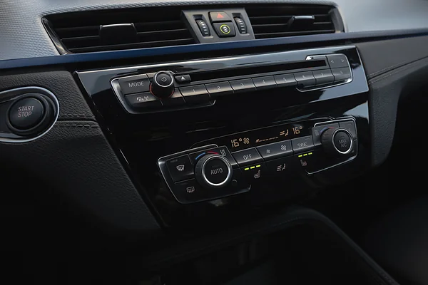 BMW X1 25E, foto 18