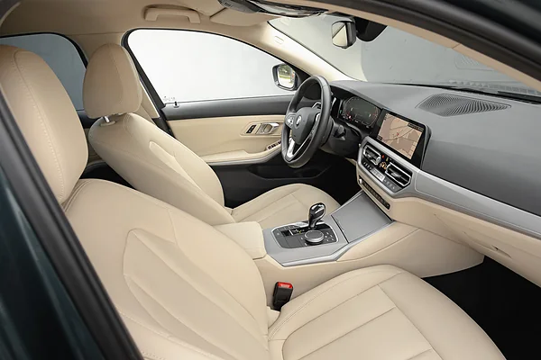 BMW 318d, foto 11