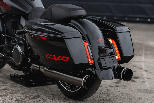 HARLEY-DAVIDSON ROAD GLIDE CVO, foto 11