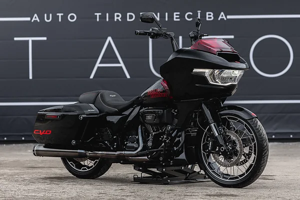 HARLEY-DAVIDSON ROAD GLIDE CVO, foto 20